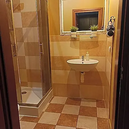 Open Doors Hostel *